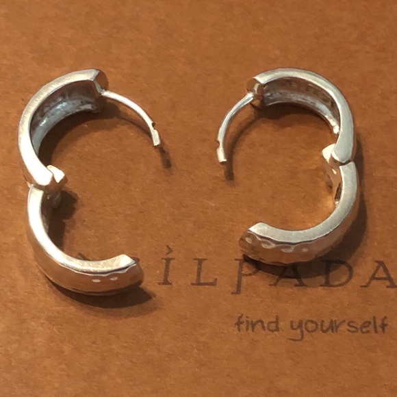Silpada Sterling Silver Huggie Hoop Earrings P1636 - Picture 9 of 16